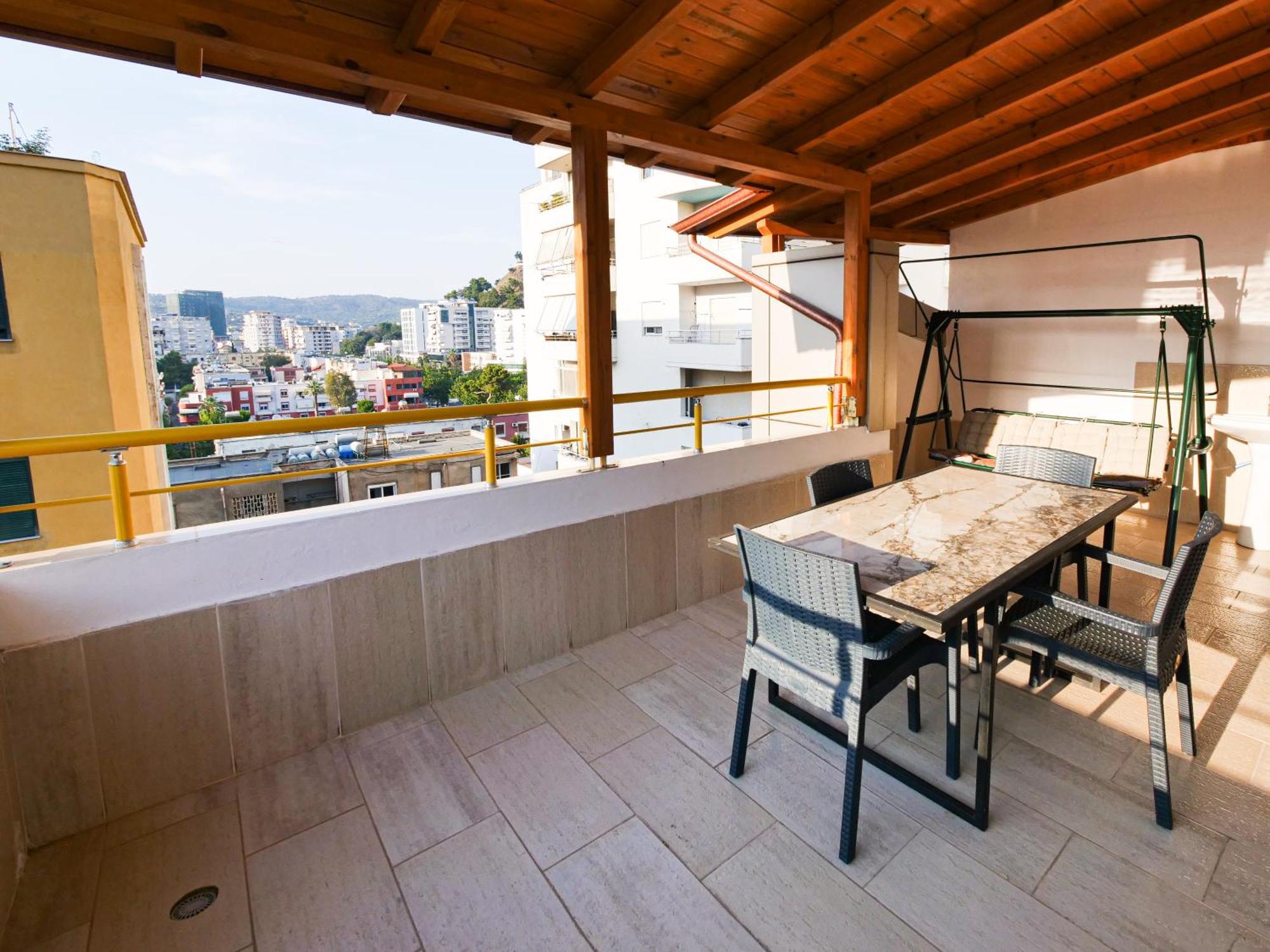 Lux Apartment Vlore Luaran gambar